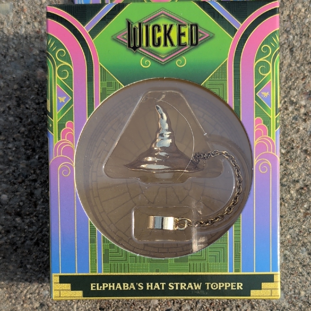 Stanley Iridescent Black-to-Purple Travel With Elphaba's Hat Straw Topper - Picture 7 of 10
